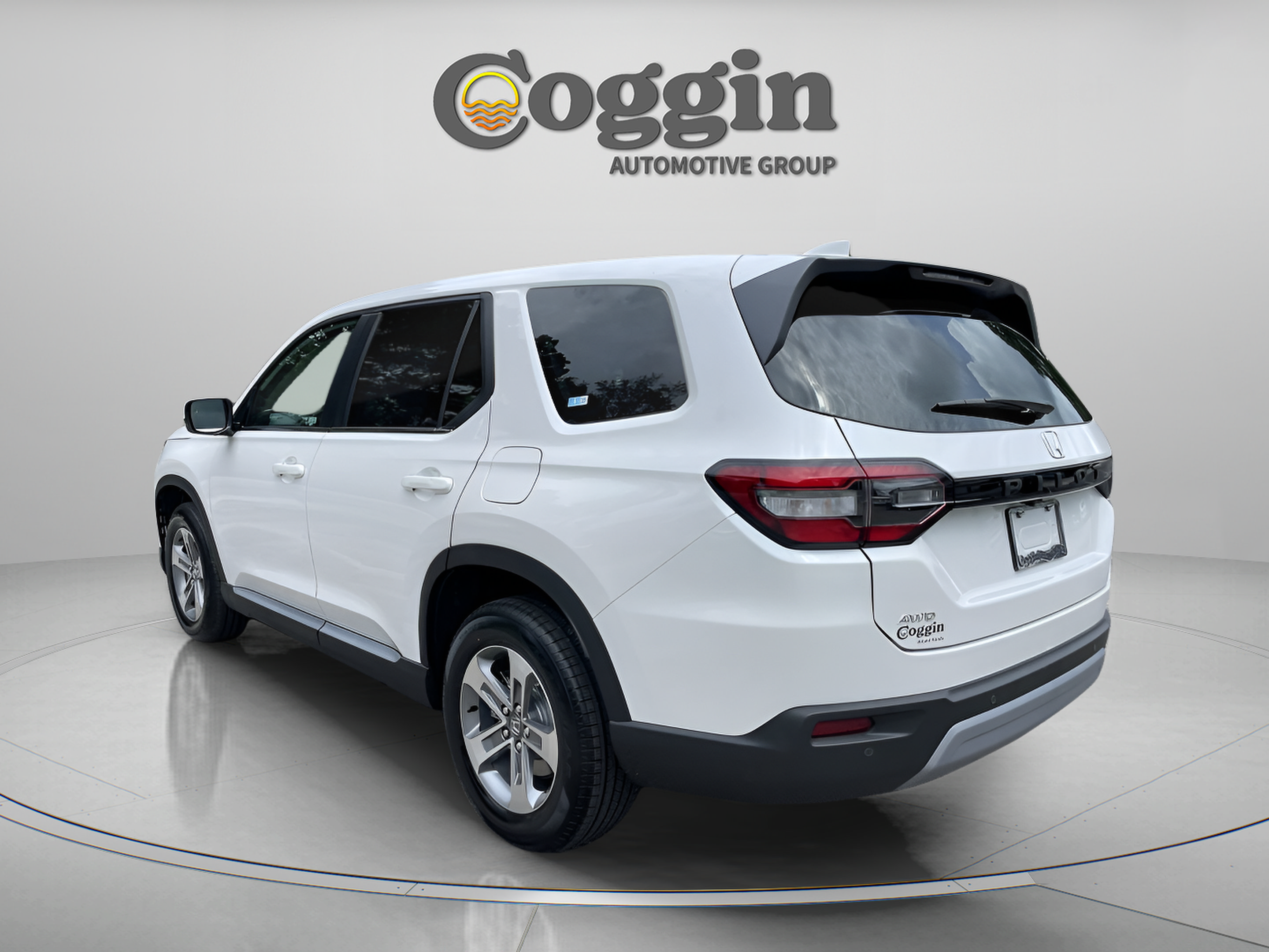Certified 2025 Honda Pilot EX-L image 4