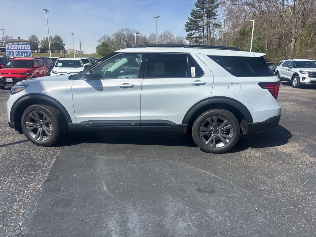 New 2026 Ford Explorer Active w/ Active Comfort Package image 11