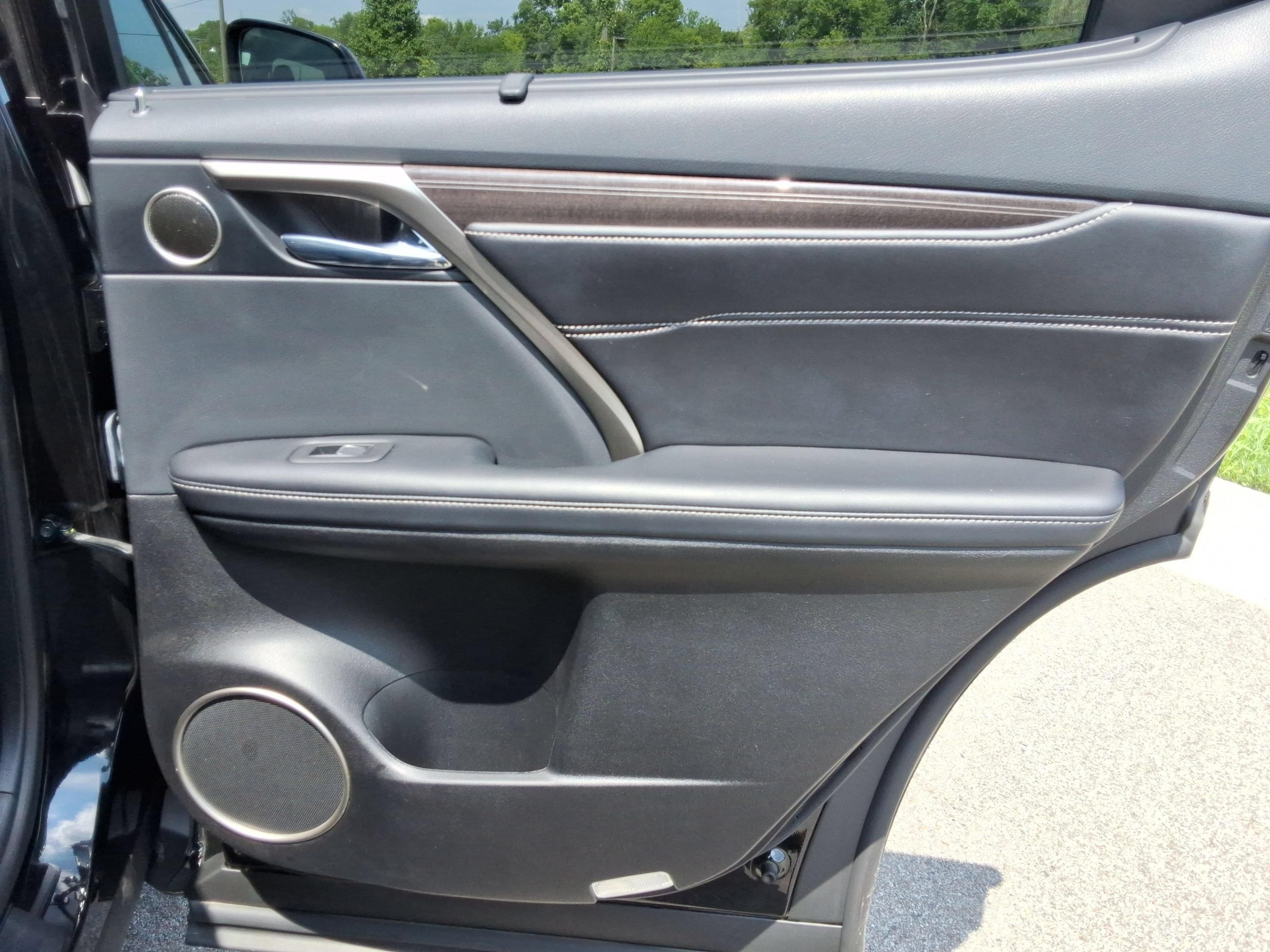 Used 2018 Lexus RX 450h AWD w/ Luxury Package image 25