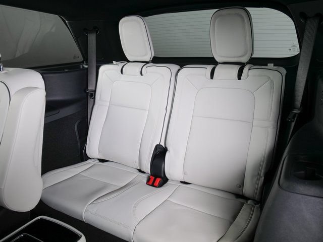 Used 2026 Lincoln Aviator Black Label w/ Dynamic Handling Package AWD/4WD image 25