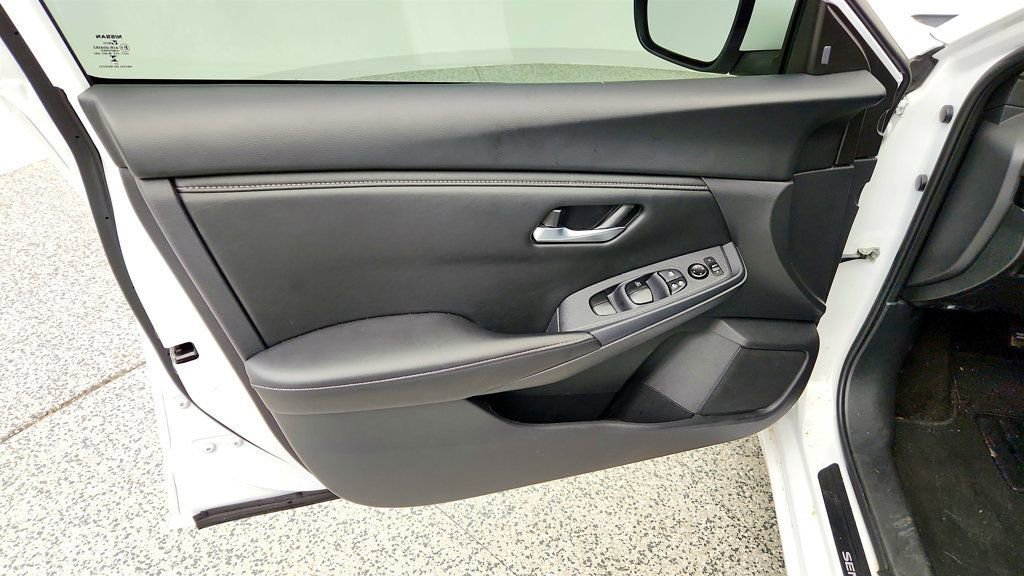 Used 2024 Nissan Sentra SV w/ All-Weather Package FWD image 10
