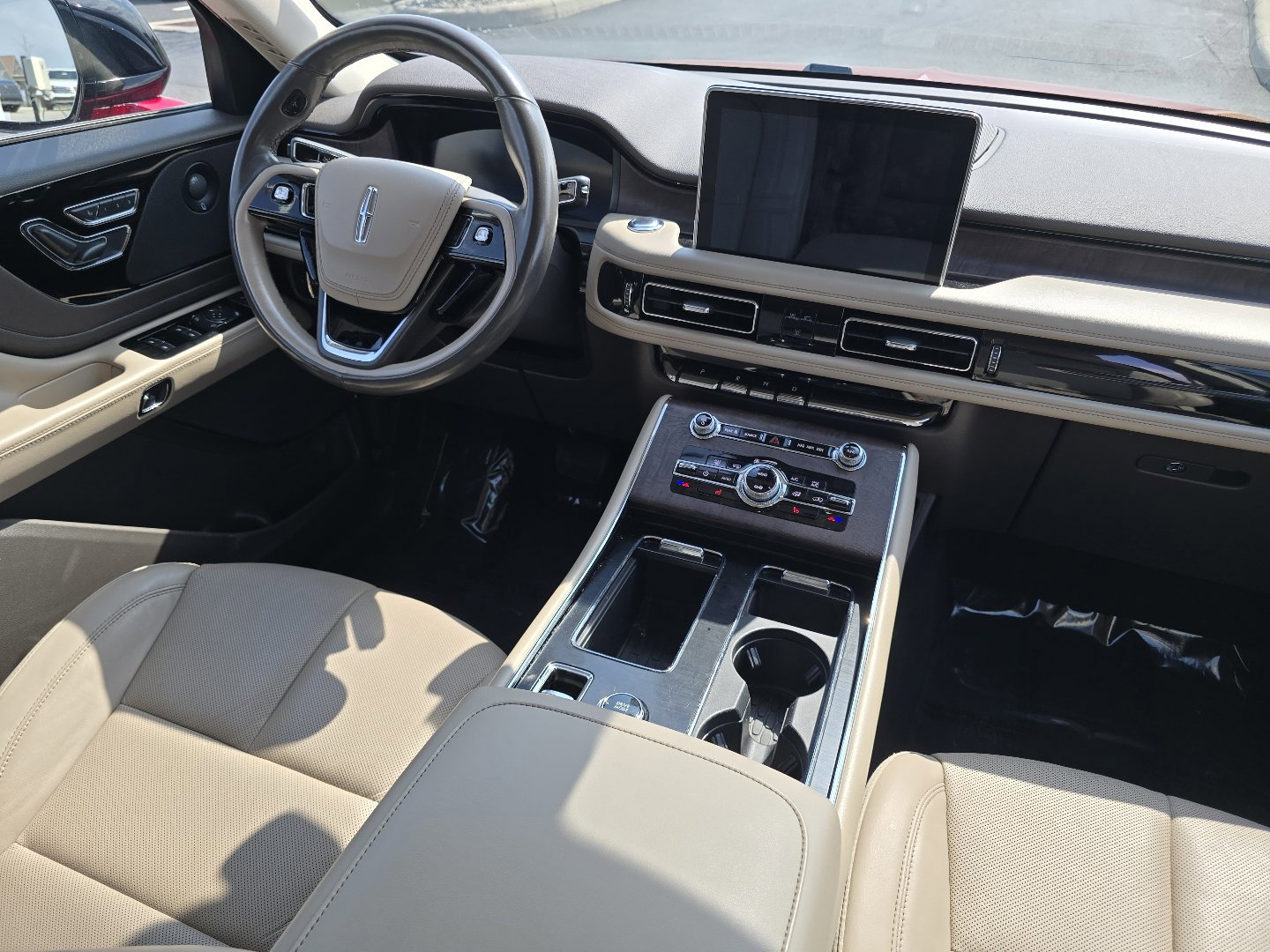 Used 2020 Lincoln Aviator Reserve RWD image 35