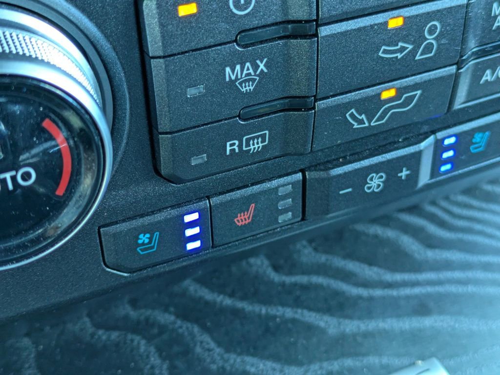 Used 2018 Ford F150 Platinum w/ Technology Package image 24