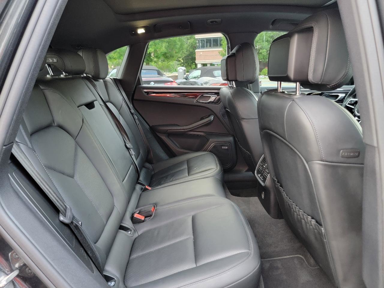 Used 2019 Porsche Macan S image 22