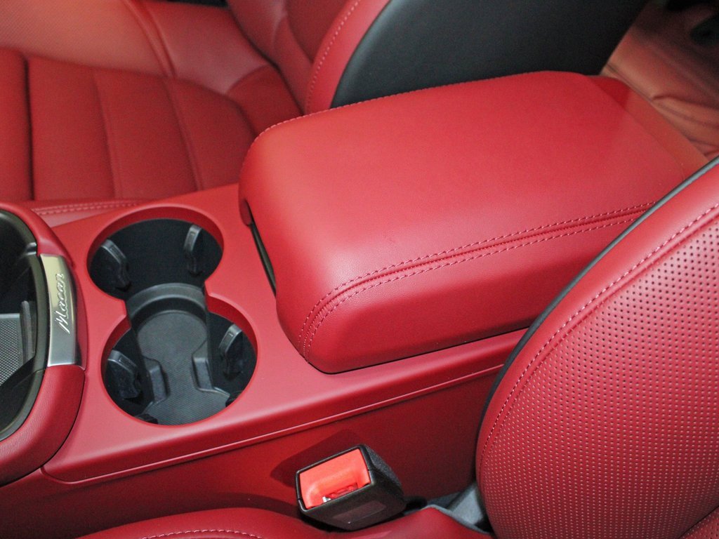 New 2026 Porsche Macan GTS image 29