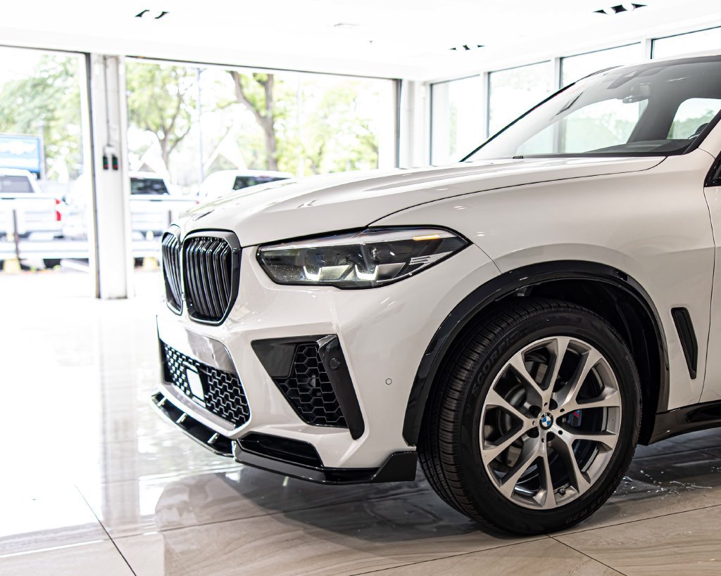 Used 2019 BMW X5 xDrive40i w/ Convenience Package AWD/4WD image 4