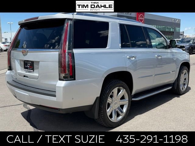 Used 2019 Cadillac Escalade Premium Luxury AWD/4WD image 11