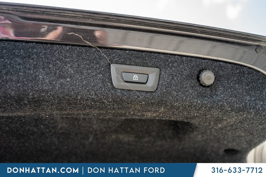 Used 2017 BMW 540i RWD image 32