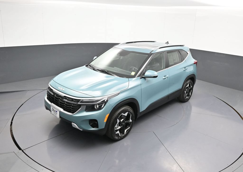Certified 2025 Kia Seltos EX w/ EX Sunroof Package AWD/4WD image 35