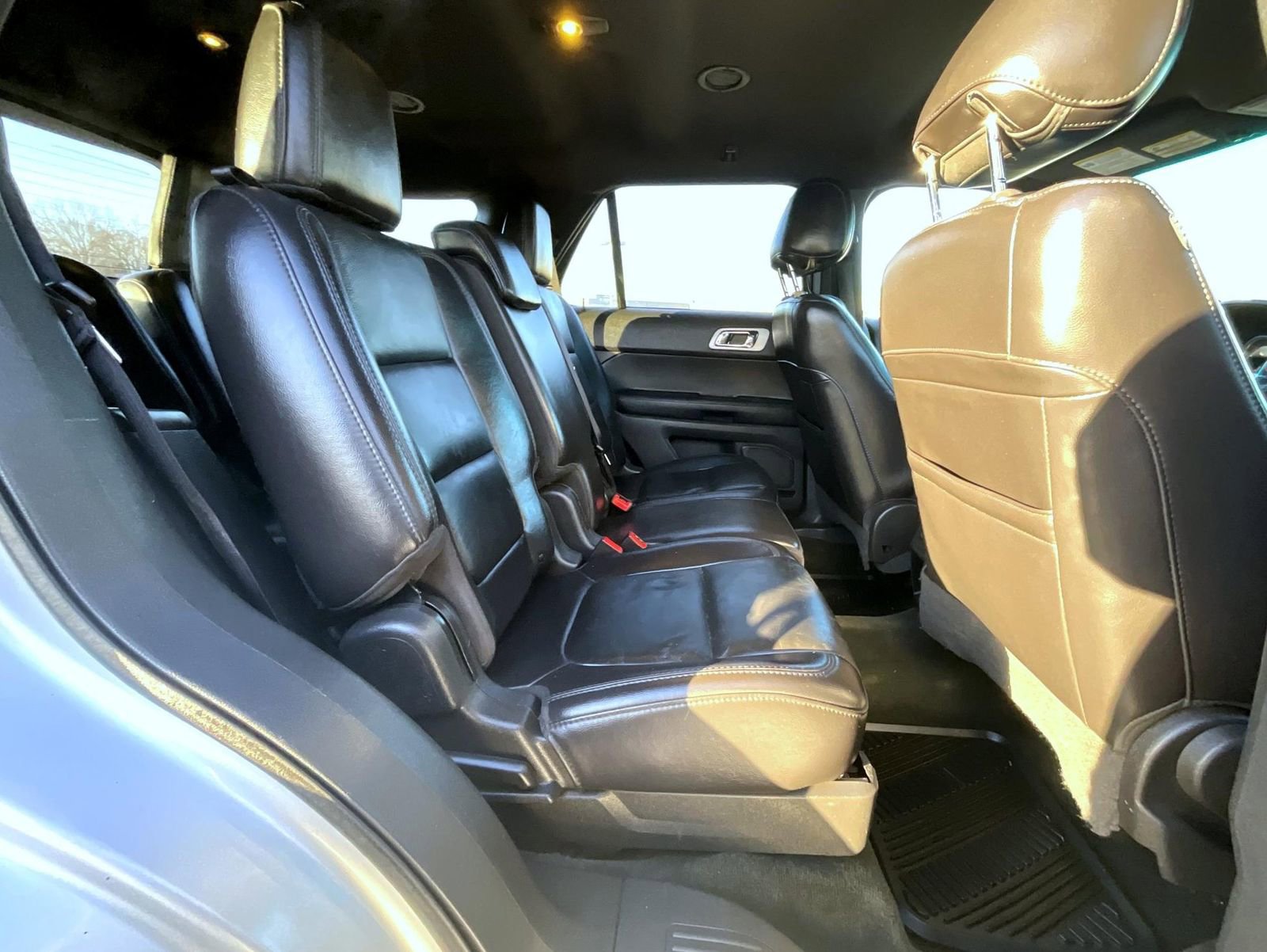 Used 2013 Ford Explorer XLT image 19