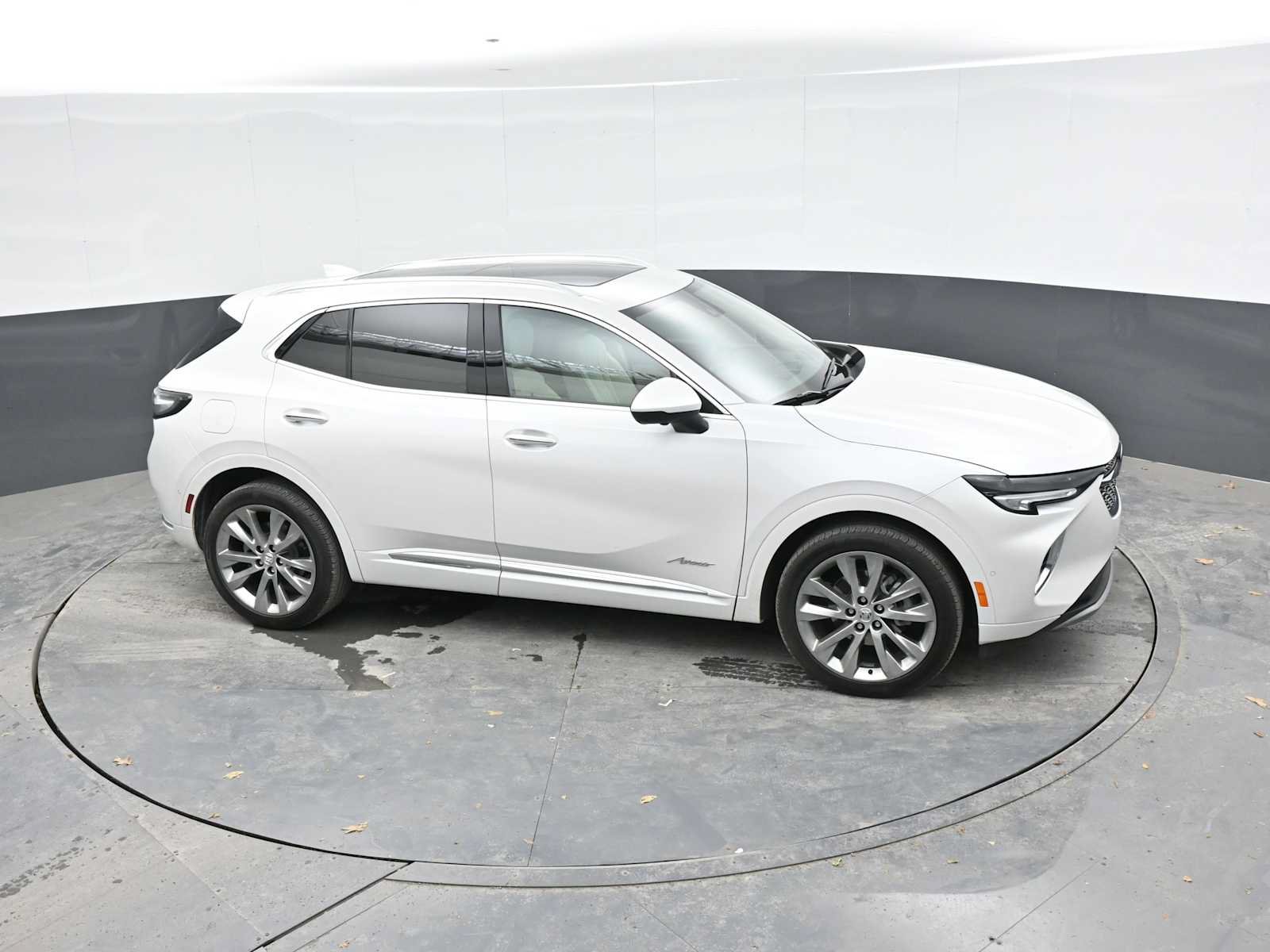 Used 2023 Buick Envision Avenir AWD/4WD image 19