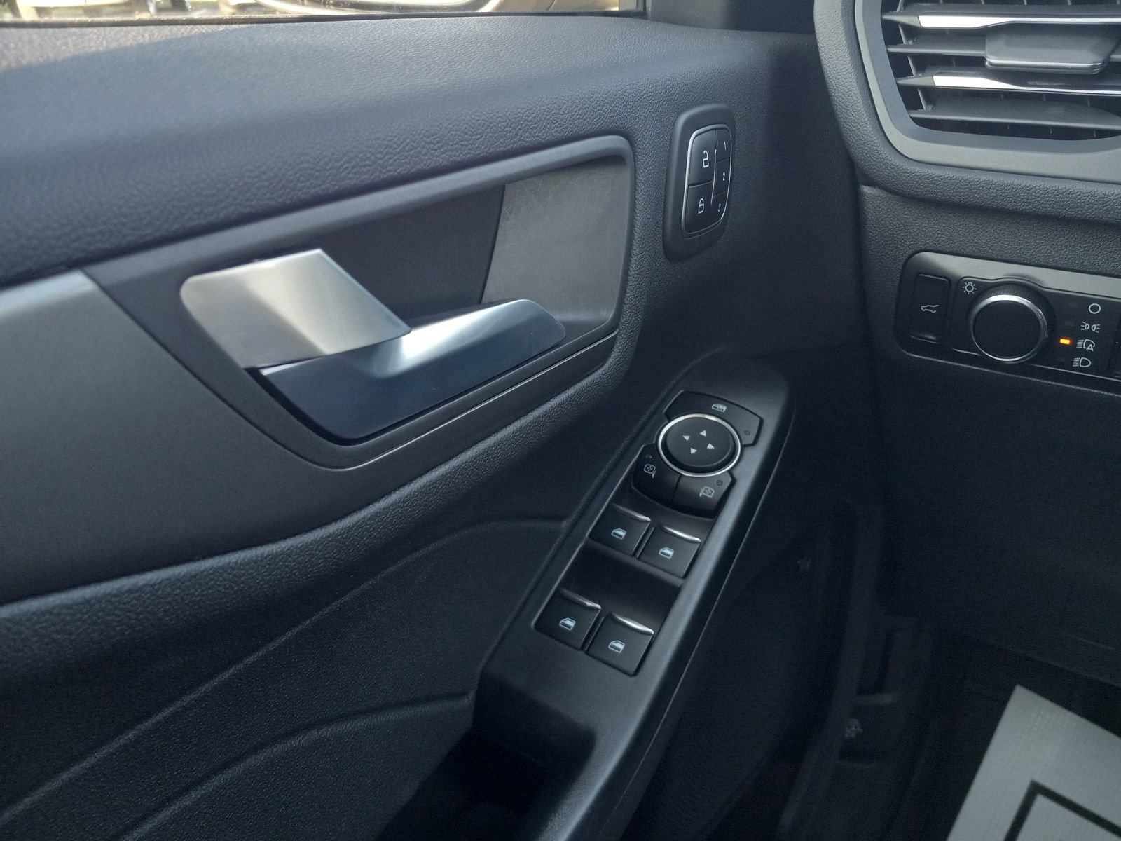 Used 2023 Ford Escape Active w/ Tech Pack #2 image 22