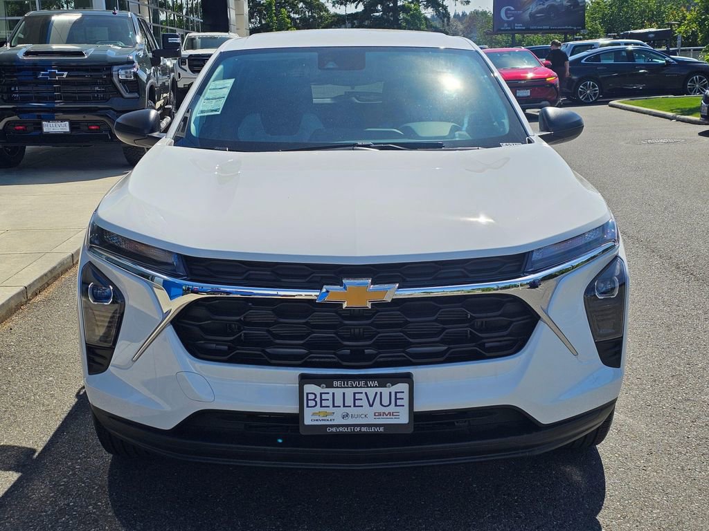 New 2026 Chevrolet Trax LS w/ Driver Confidence Package FWD image 8