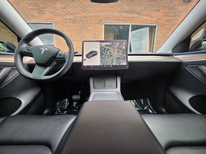 Used 2023 Tesla Model Y Long Range AWD/4WD image 40