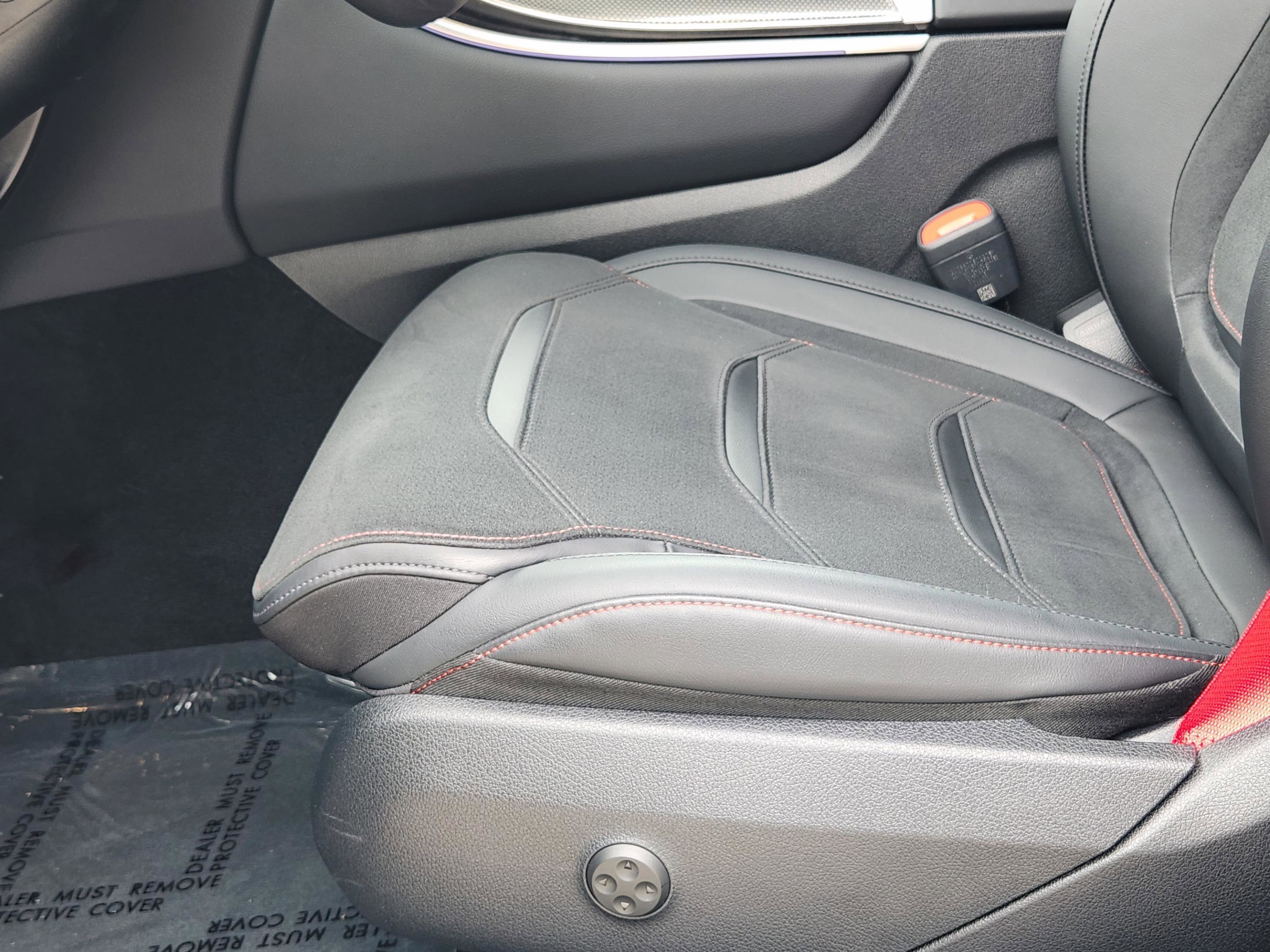 Certified 2025 Mercedes-Benz GLC 43 AMG 4MATIC Coupe image 16