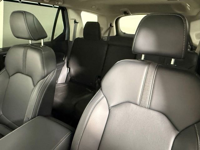 Used 2025 Honda Pilot Touring image 32