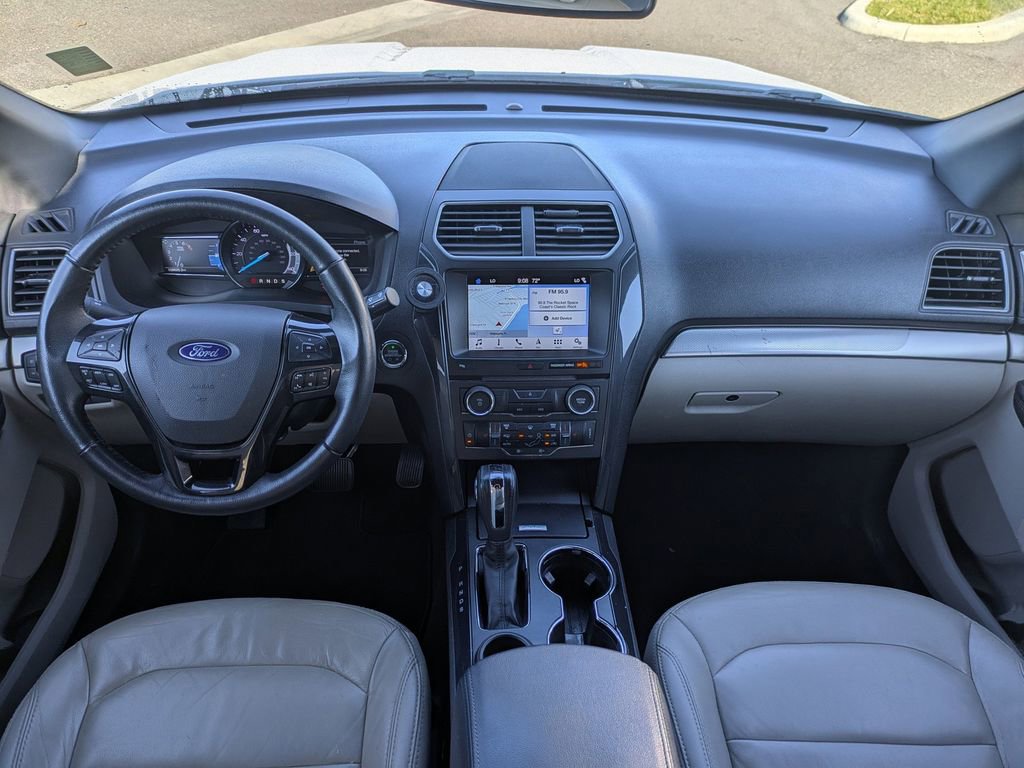 Used 2018 Ford Explorer XLT w/ Equipment Group 202A image 17