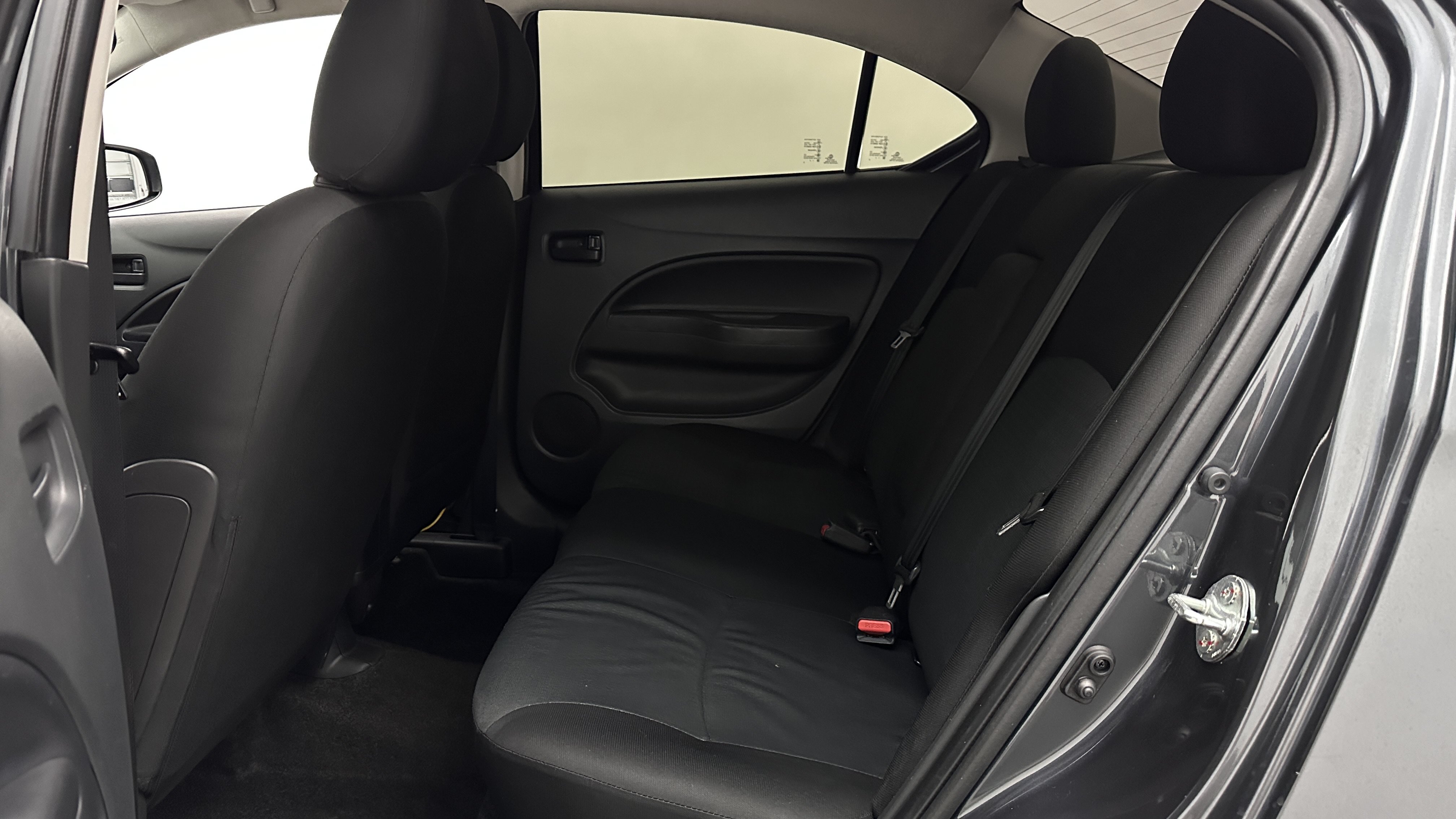 Used 2024 Mitsubishi Mirage G4 LE FWD image 21