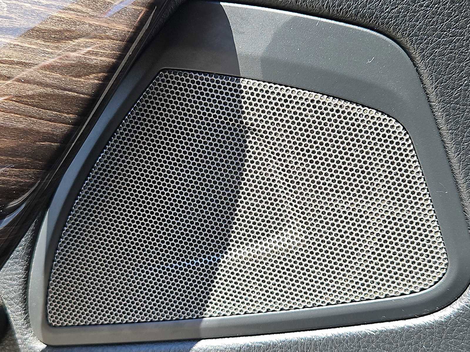 Used 2020 BMW M240i xDrive Convertible w/ Premium Package image 29