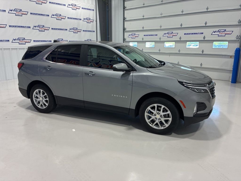 Used 2024 Chevrolet Equinox LT AWD/4WD image 9