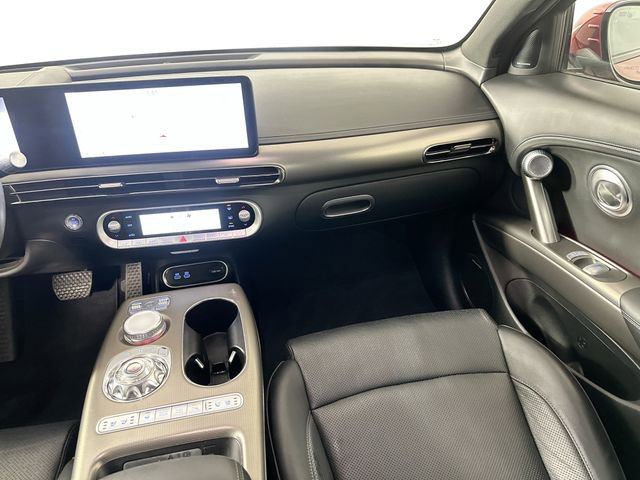 Used 2023 Genesis GV60 Advanced image 29