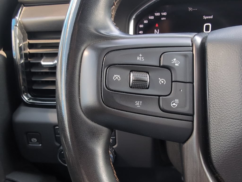 Used 2025 GMC Sierra 2500 AT4 w/ AT4 Premium Plus Package AWD/4WD image 26