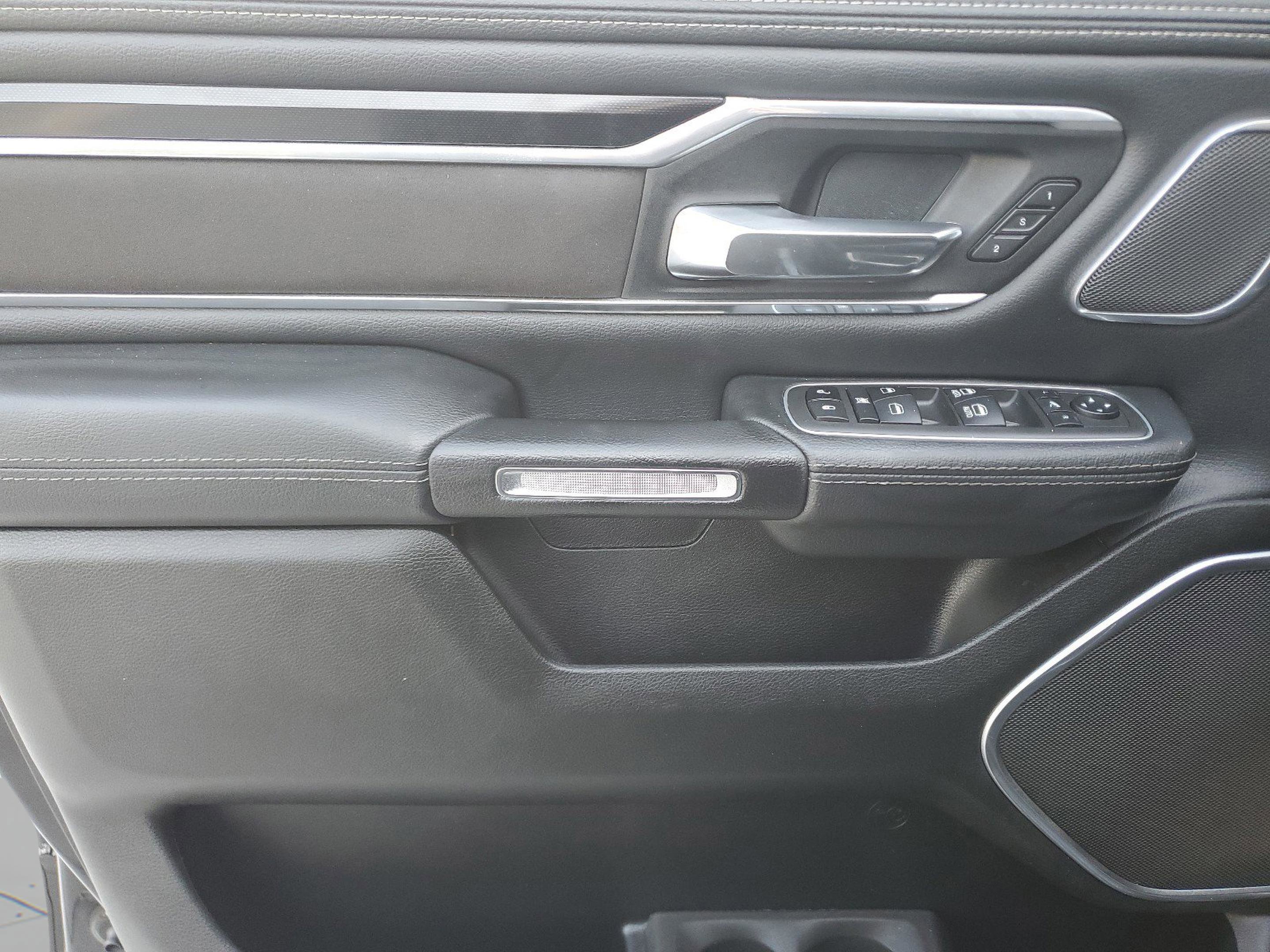 Certified 2022 RAM 1500 Laramie RWD image 12