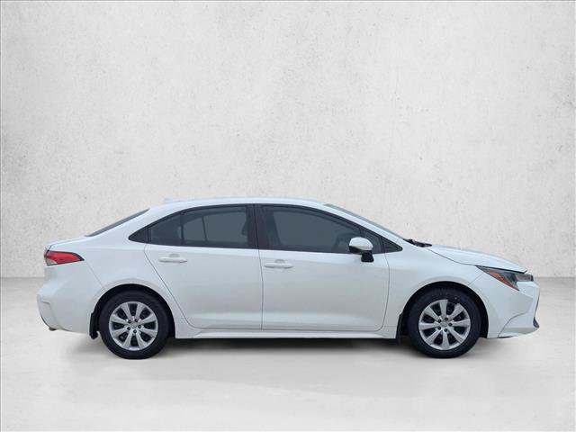 Certified 2022 Toyota Corolla LE FWD image 4