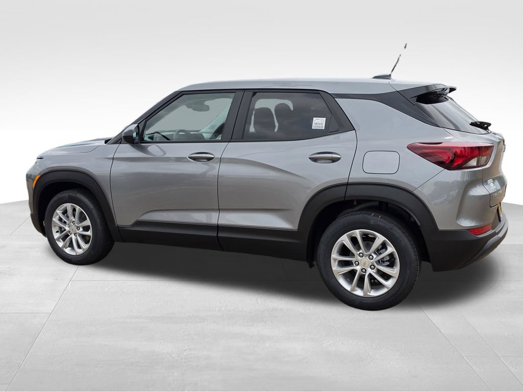 New 2026 Chevrolet TrailBlazer LS w/ LS Convenience Package FWD image 5