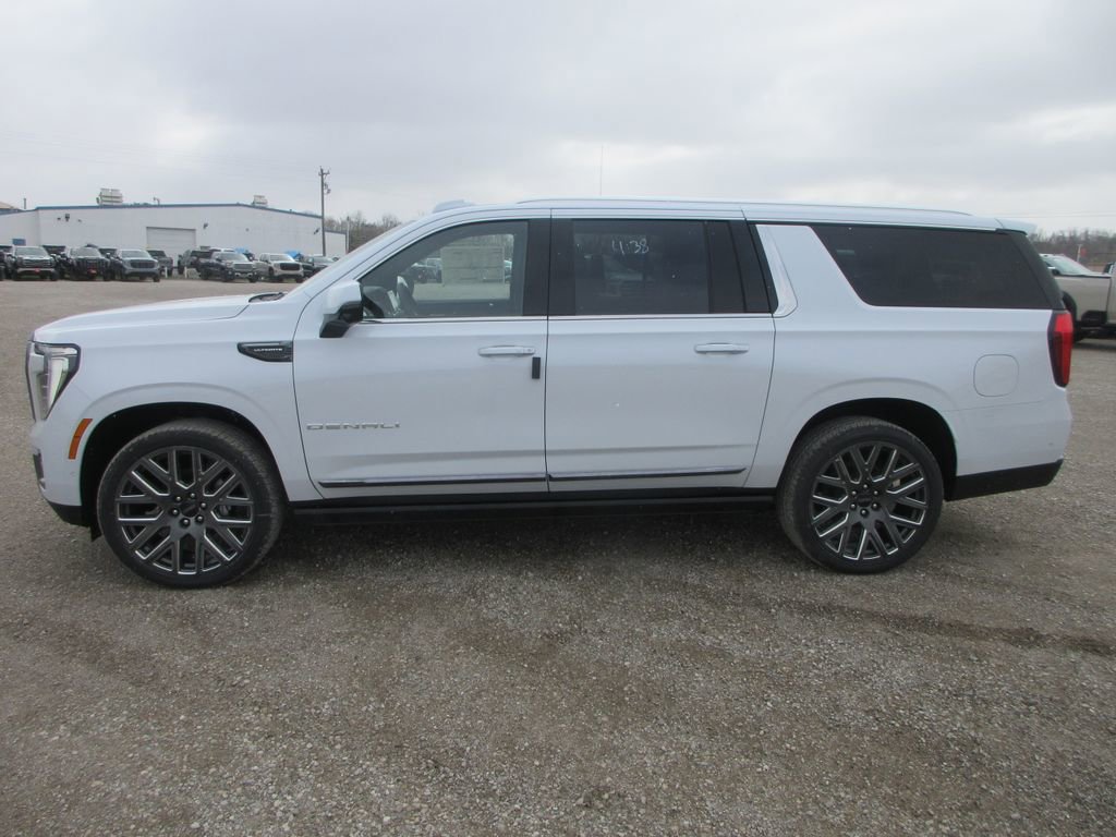 New 2026 GMC Yukon XL Denali Ultimate image 8