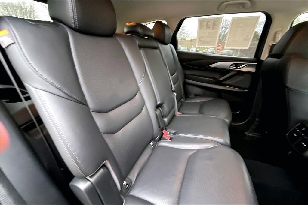 Used 2022 MAZDA CX-9 Touring image 26