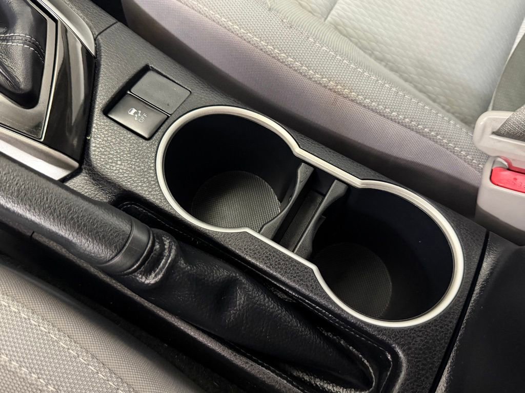 Used 2016 Toyota Corolla LE image 26