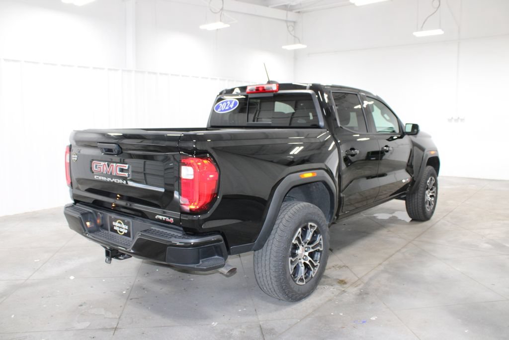 Used 2024 GMC Canyon AT4 AWD/4WD image 9