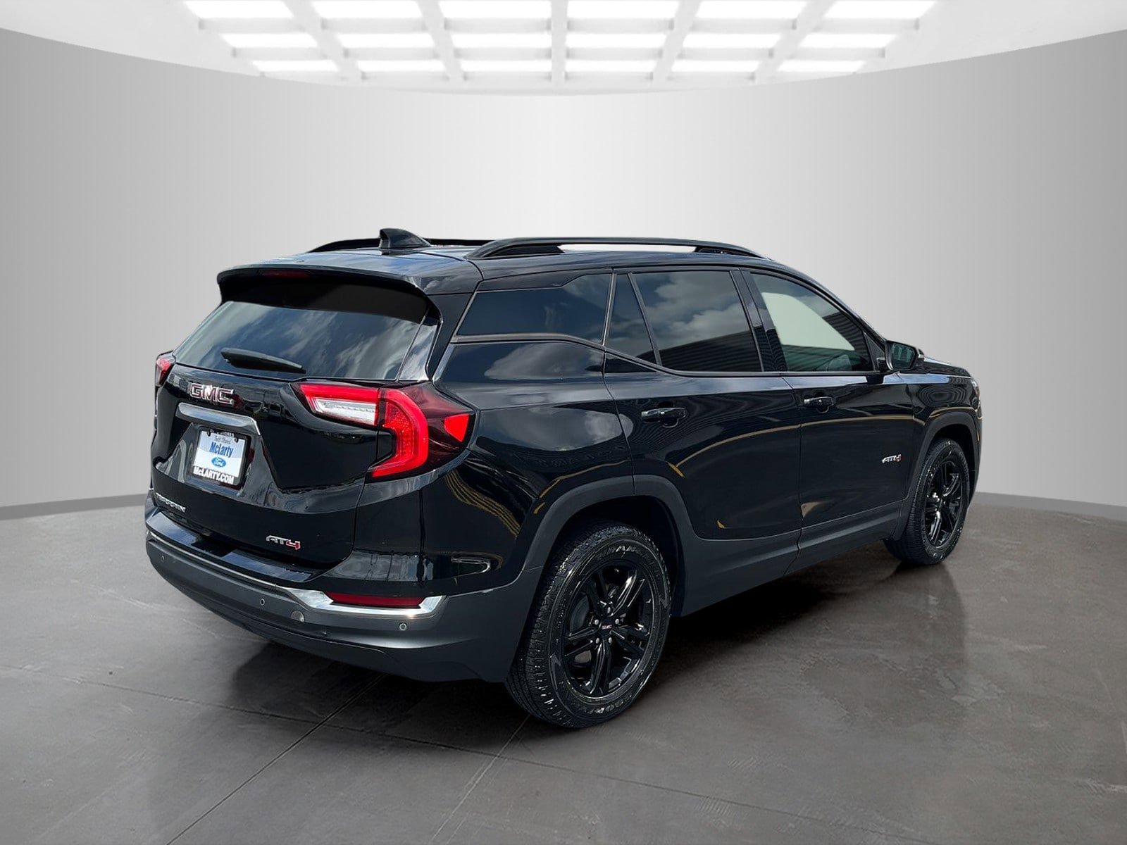 Used 2022 GMC Terrain AT4 w/ Infotainment Package II AWD/4WD image 4