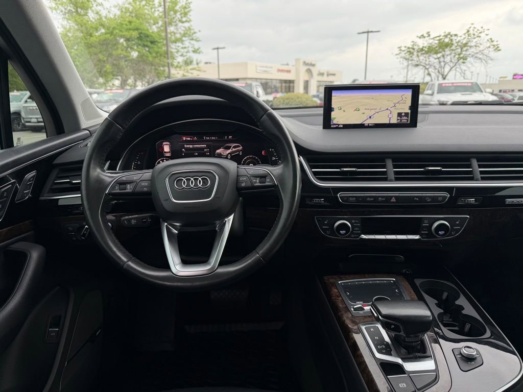 Used 2018 Audi Q7 3.0T Prestige w/ Prestige Package AWD/4WD image 16