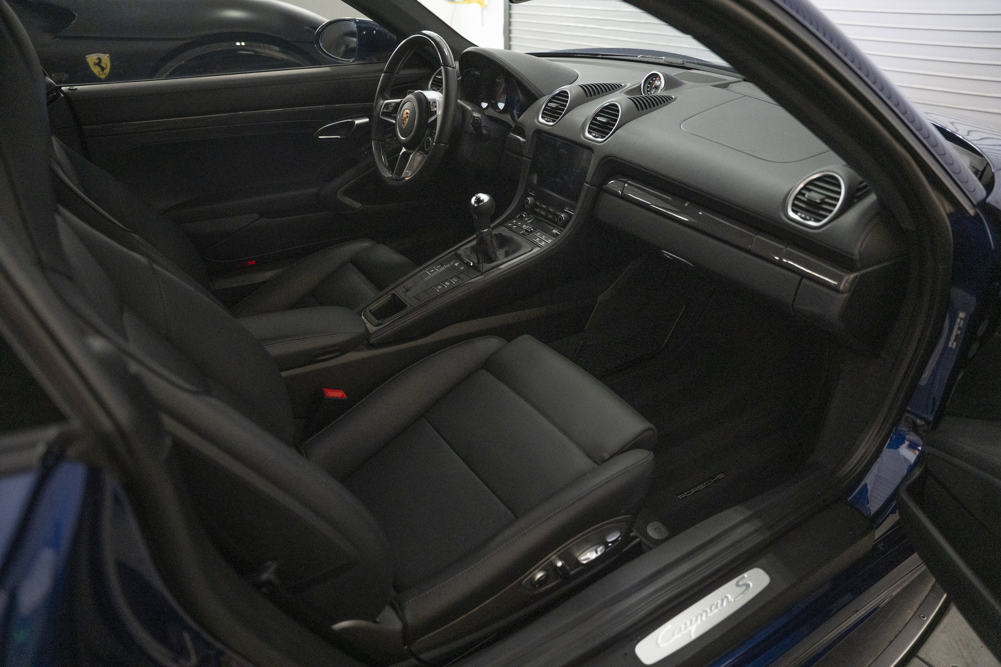 Used 2025 Porsche 718 Cayman S RWD image 29