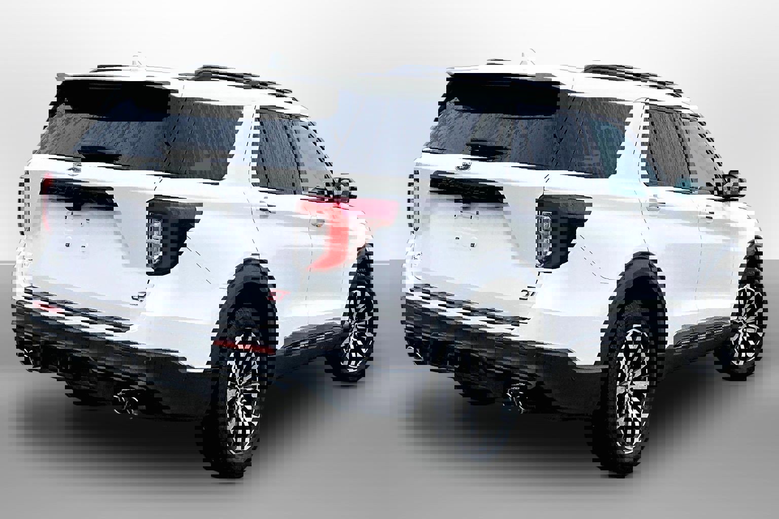 Used 2020 Ford Explorer ST w/ Premium Technology Package image 11