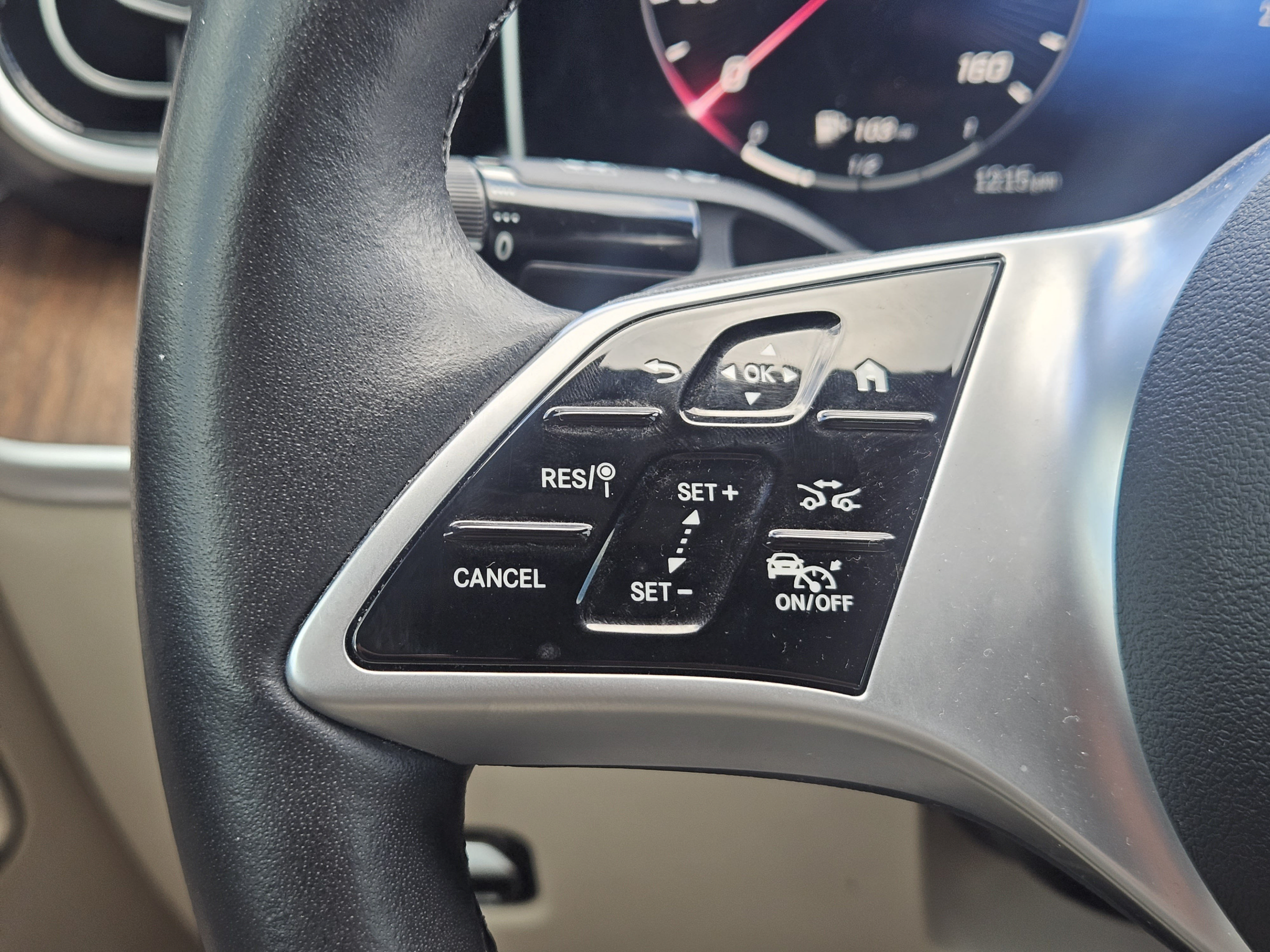 Used 2023 Mercedes-Benz C 300 4MATIC Sedan image 26