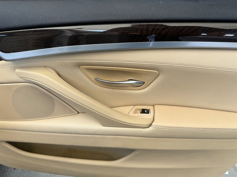 Used 2014 BMW 528i Sedan RWD image 28