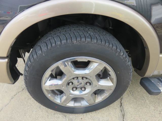 Used 2013 Ford F150 Lariat w/ Luxury Equipment Group image 32