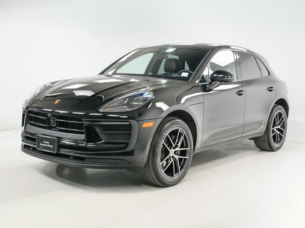 Certified 2026 Porsche Macan AWD/4WD image 1