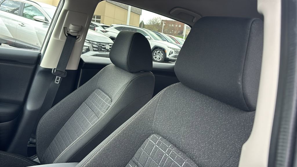 Certified 2026 Honda HR-V LX image 25