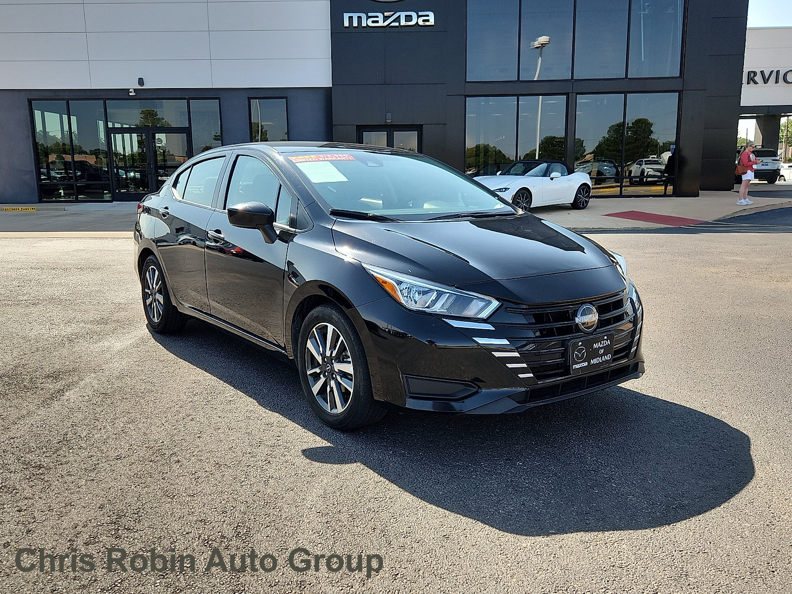 Used 2024 Nissan Versa SV FWD image 1