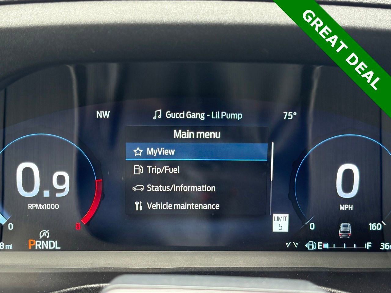 Used 2025 Ford Explorer ST-Line AWD/4WD image 16