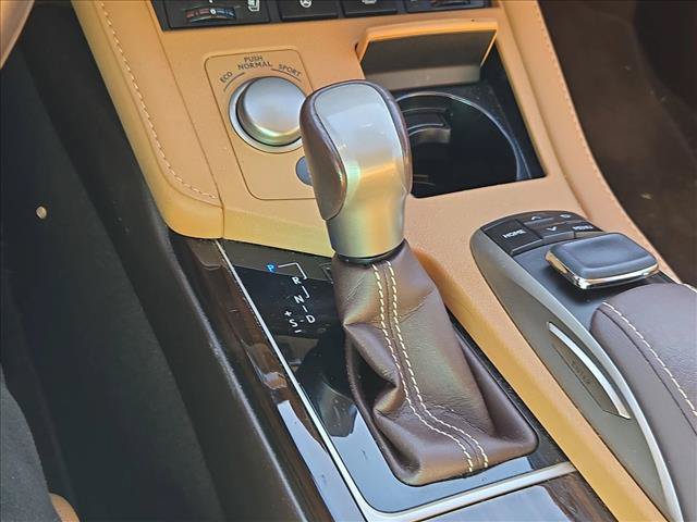 Used 2017 Lexus ES 350 w/ Ultra Luxury Package FWD image 10