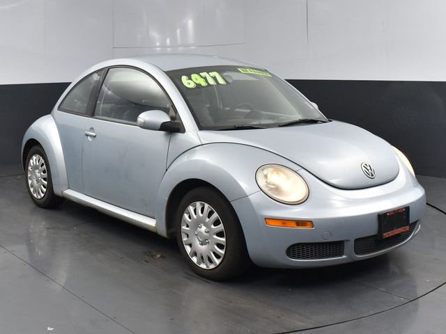 Used 2010 Volkswagen Beetle Coupe FWD image 1