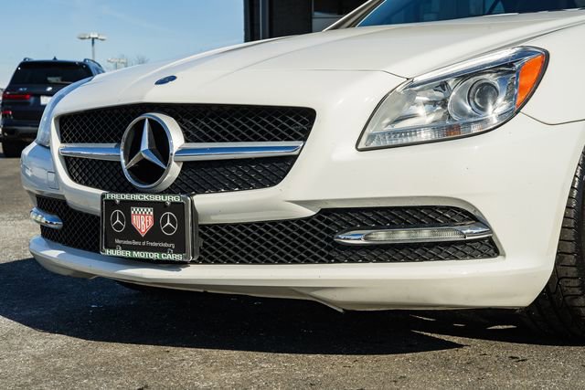 Used 2016 Mercedes-Benz SLK 300 image 13