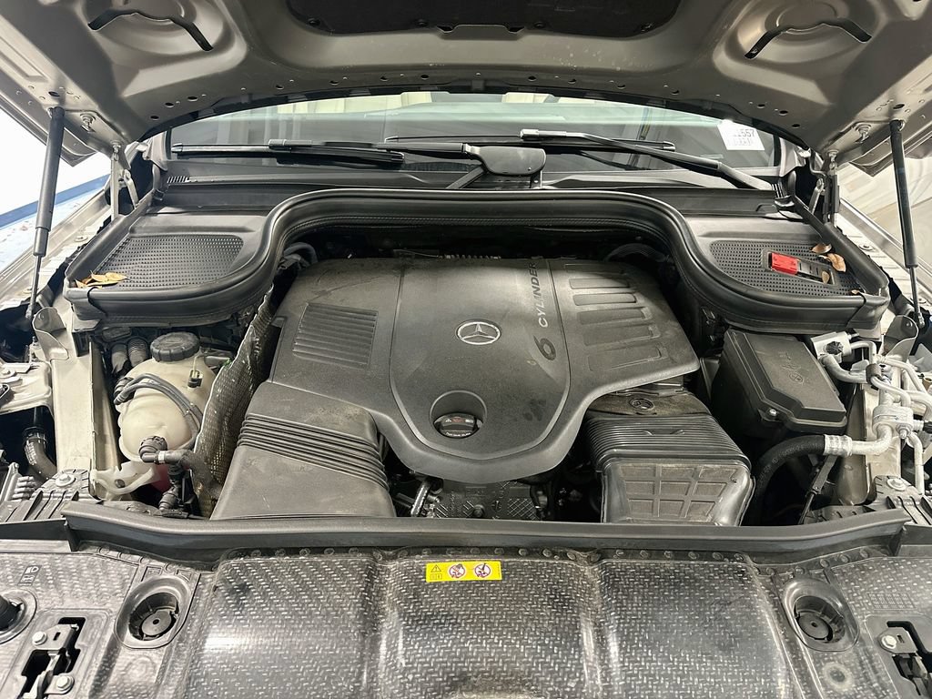 Certified 2023 Mercedes-Benz GLS 450 4MATIC image 32