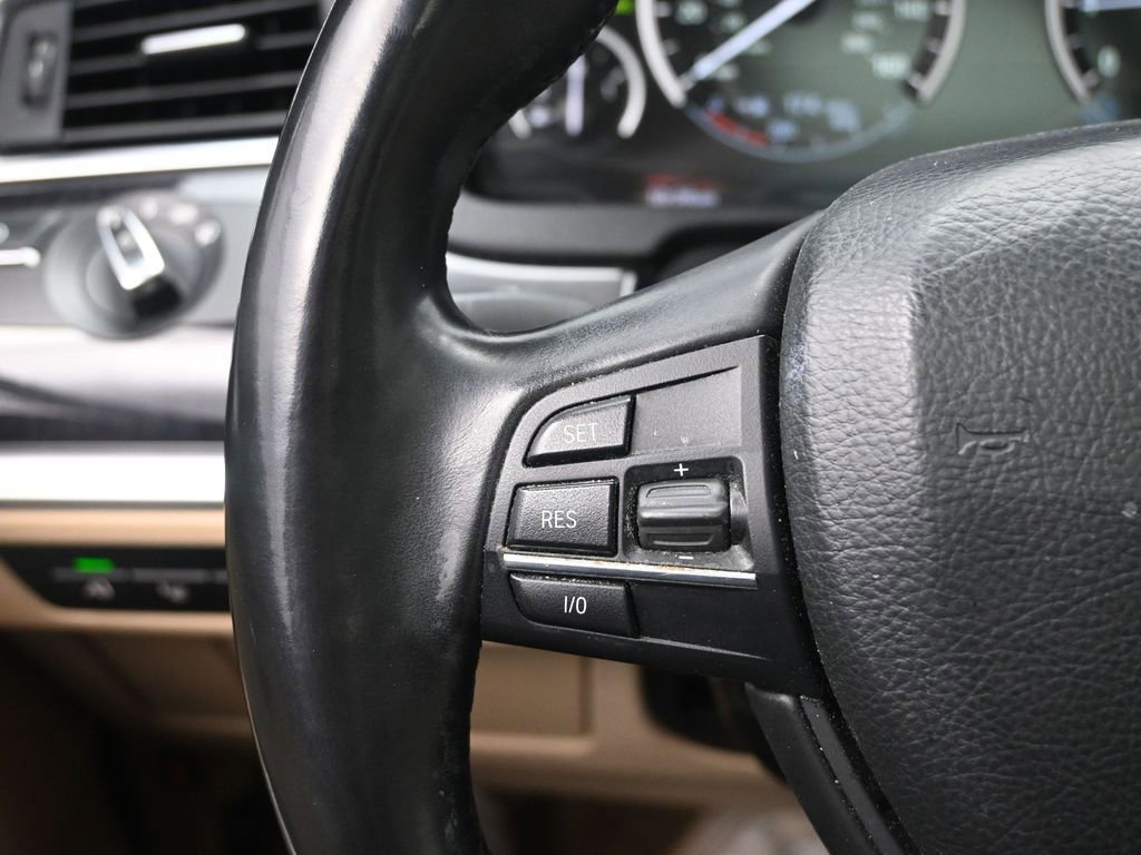 Used 2013 BMW 535i Gran Turismo xDrive image 11