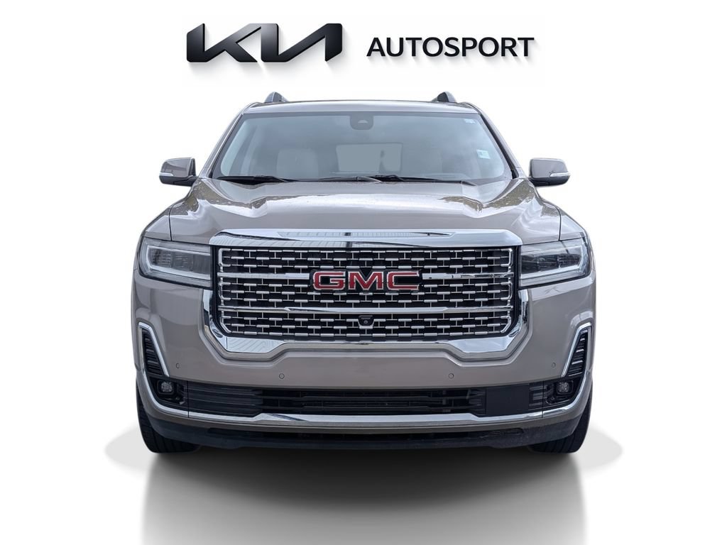 Used 2022 GMC Acadia Denali w/ Denali Technology Package FWD image 3